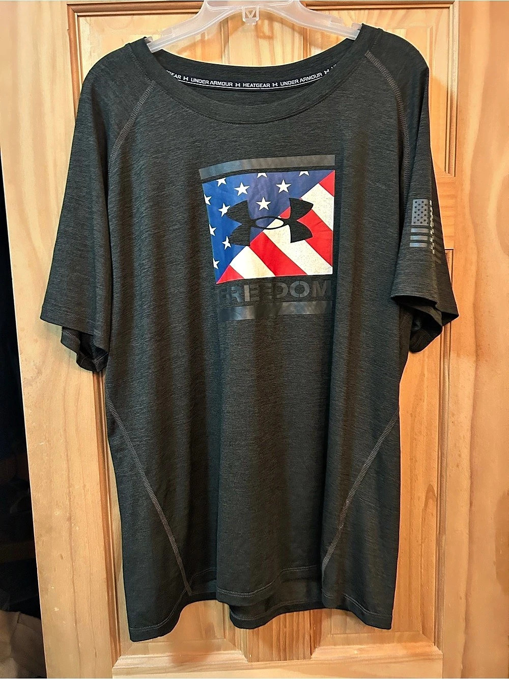 Under Armour Men's UA Freedom Flag Short Sleeve Black XL